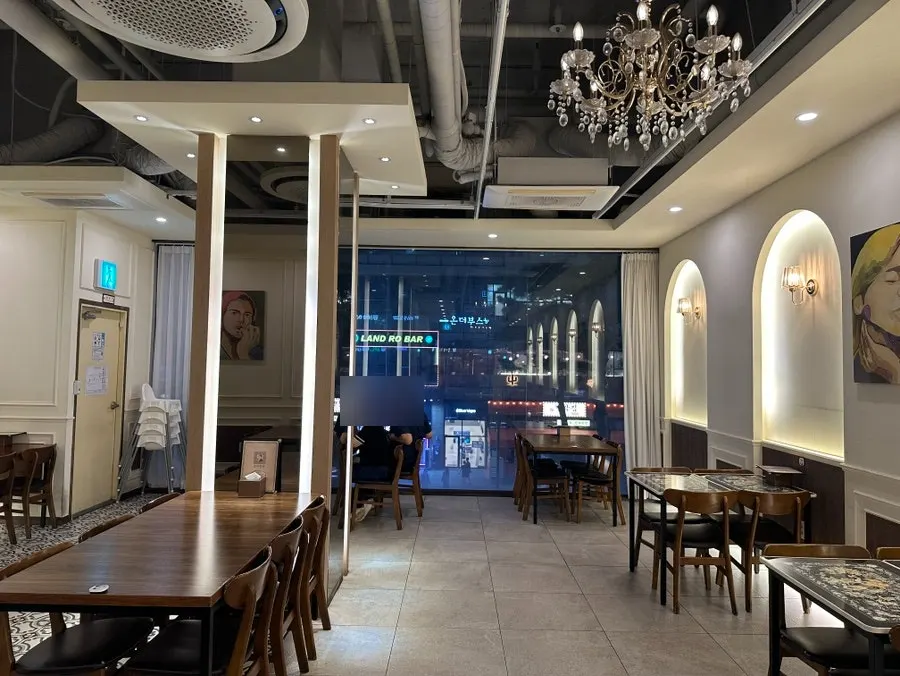Jeongssi Hambak side dishes and drink menu
