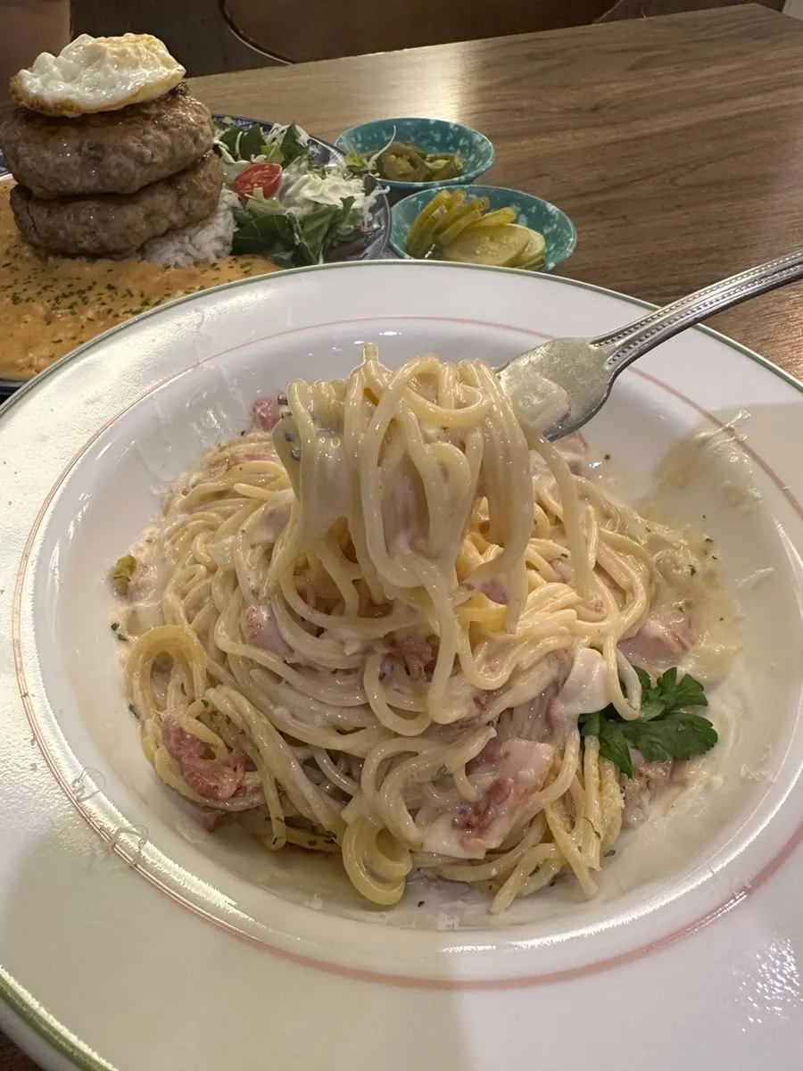 Pasta with cream sauce