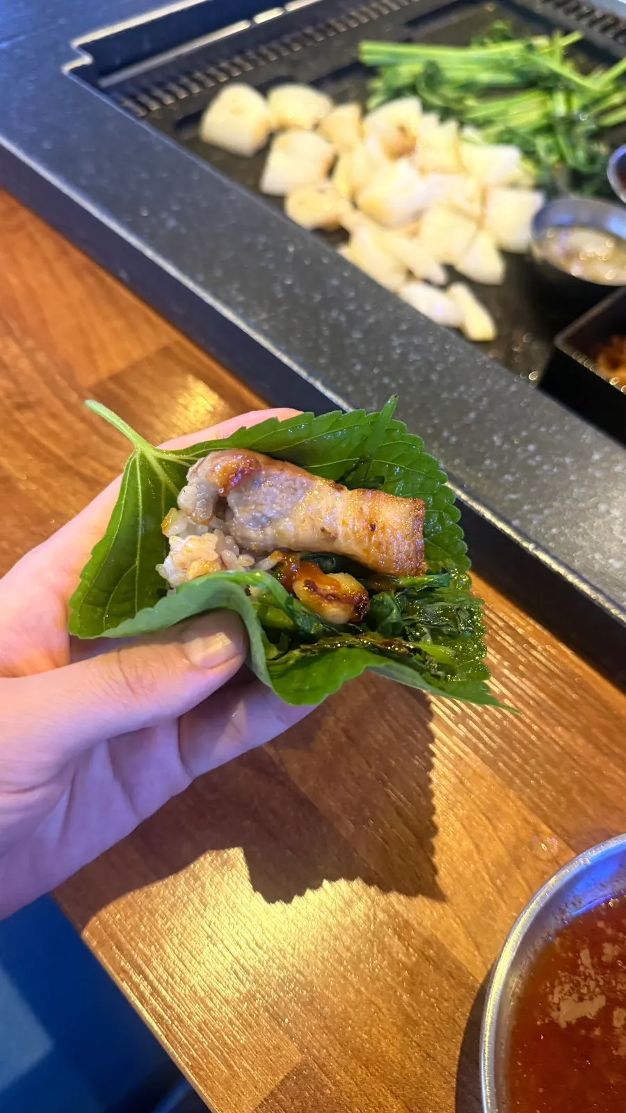Garlic-wasabi sauce with five-layer pork belly