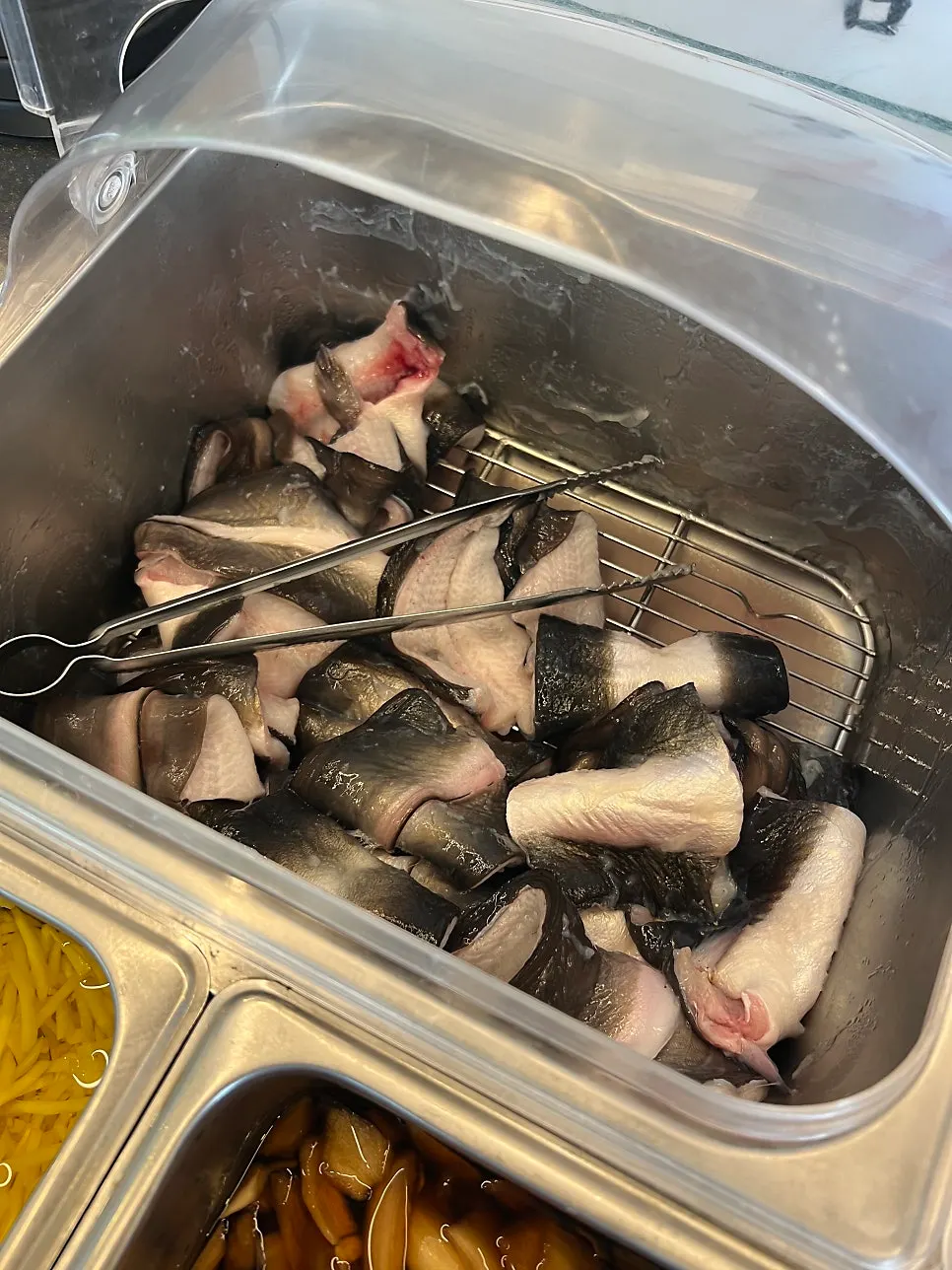 쌈채소와 밑반찬 셀프바 사진