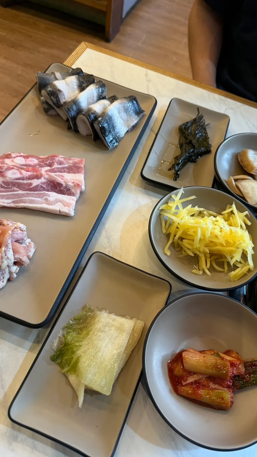 송림복장어 기본 상차림의 파김치