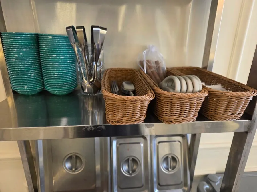 Self-service bar with kkakdugi and pickles