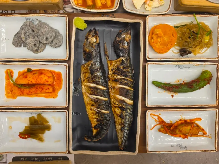 Wood-fired grilled mackerel hot pot rice set