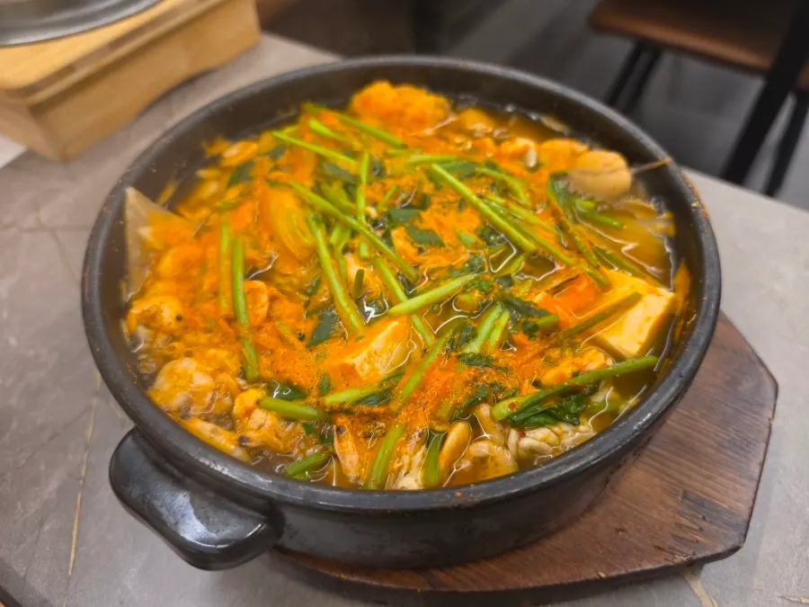 Minari roe stew with roe, milt, and freshwater shrimp