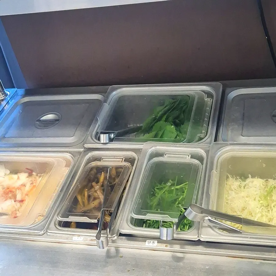 Self-service bar for side dishes other than cheonsachae