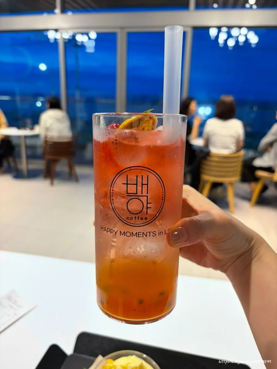 Sunset milk tea and ade at an ocean-view café in Gangneung, Baegya Coffee