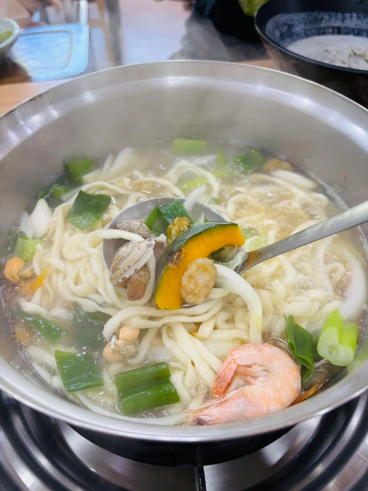 백청우칼국수 동백점 해물칼국수 대표 사진
