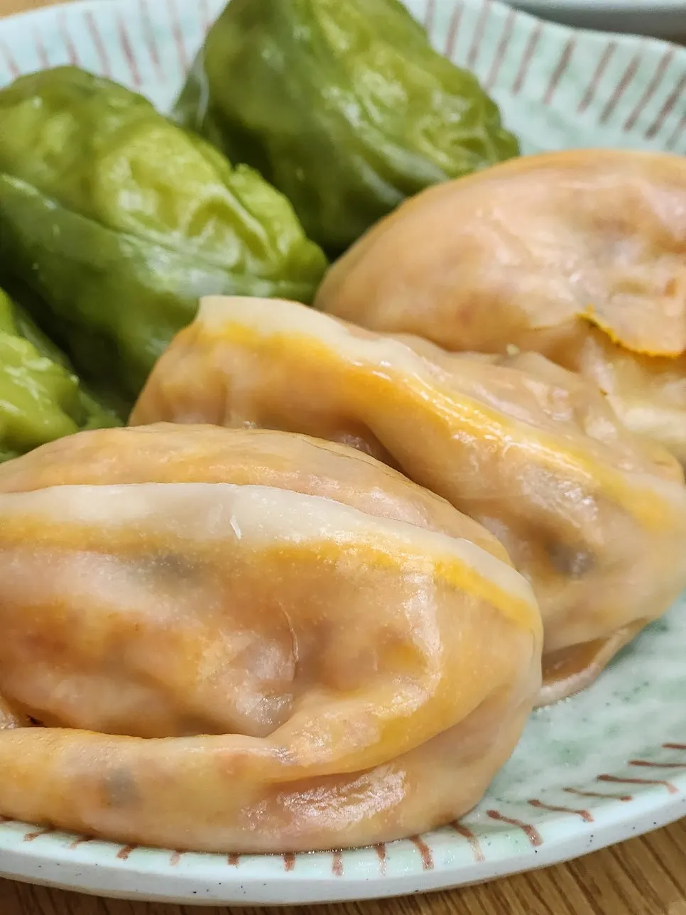 거의 비운 검은콩국수 그릇