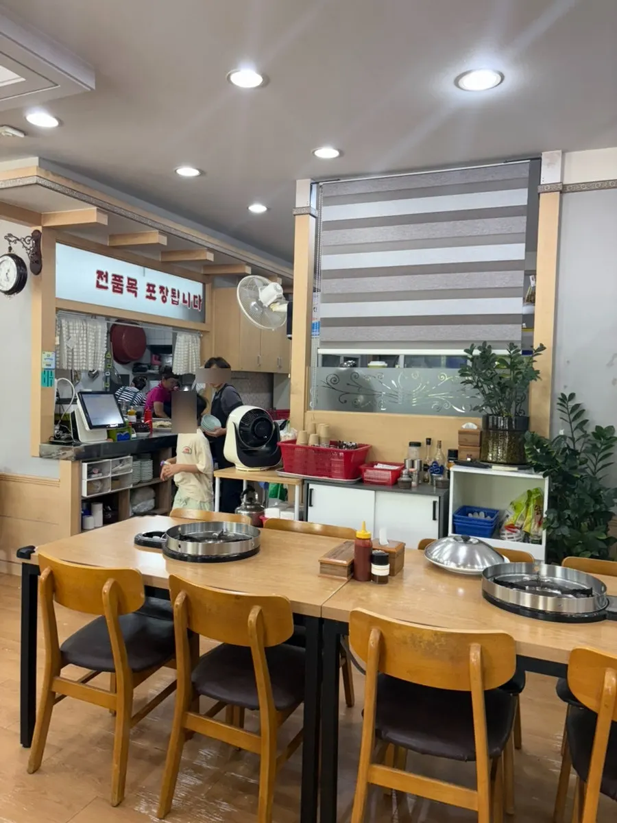 입구 쪽 메뉴 안내