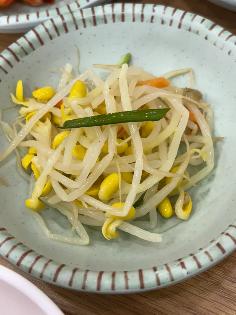 해물칼국수와 만두 메뉴판