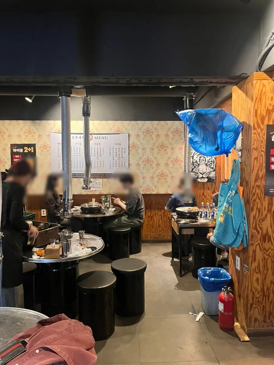 Seating suitable for group gatherings