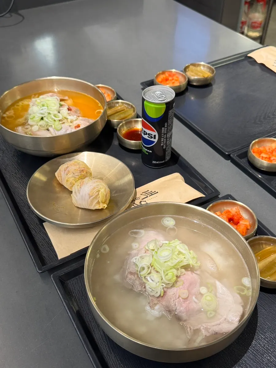 식사를 마친 백옥 동탄 테이블