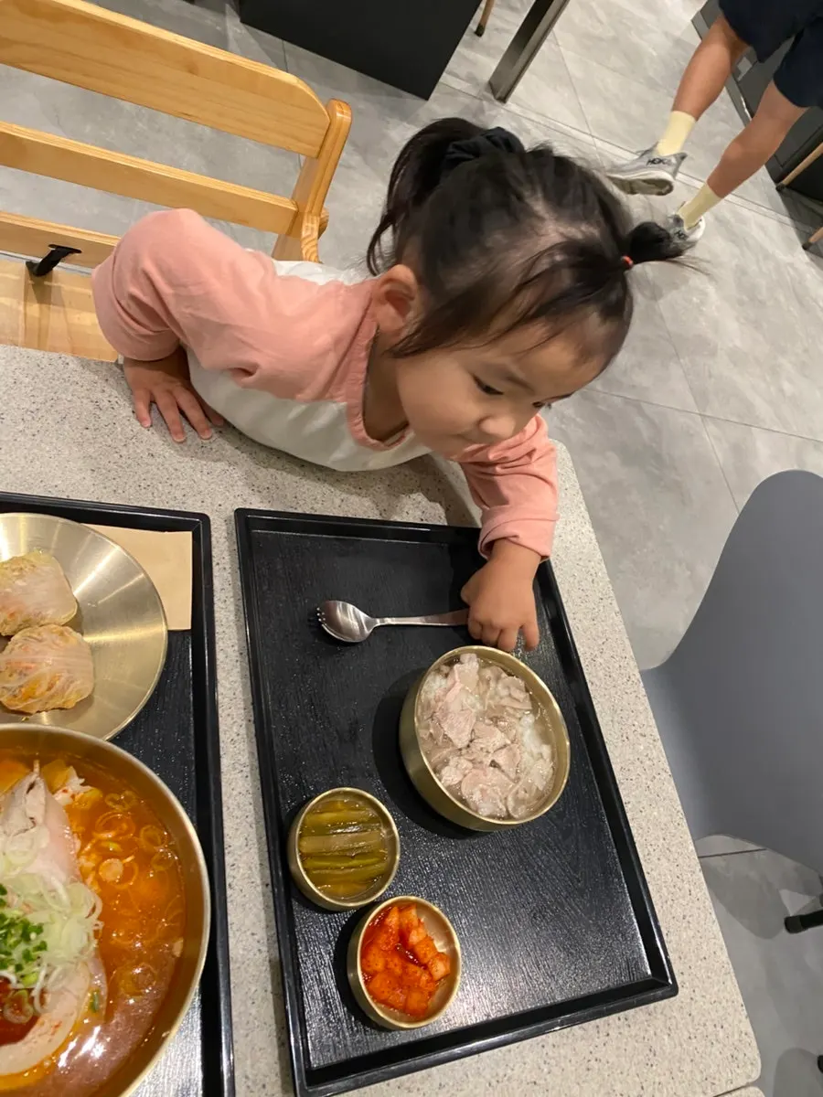 백옥 동탄에 준비된 아기 의자