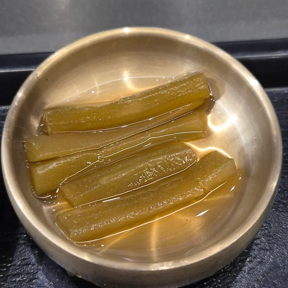 Clean side dishes to pair with the gomtang