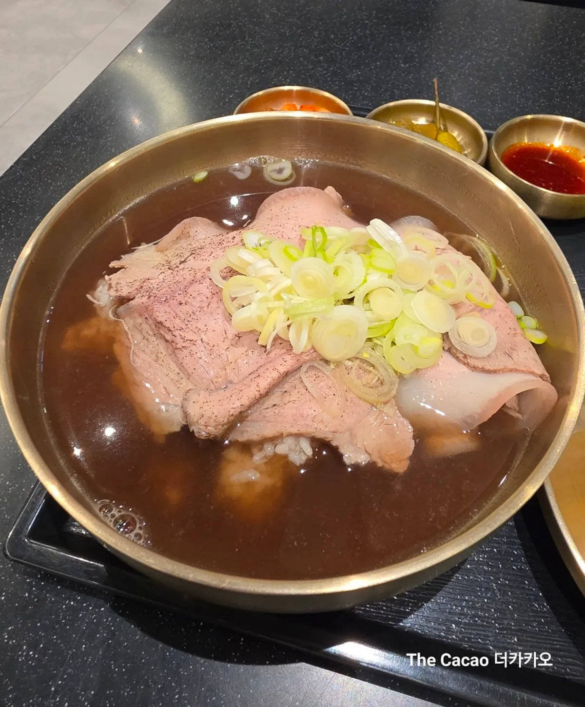 백옥 동탄의 돼지곰탕 한 상