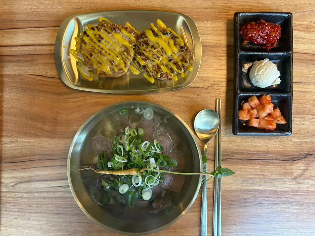 A bowl of Baengni Gomtang's beef gomtang