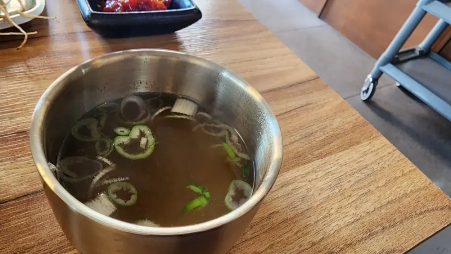깍두기 샐러드 오징어젓갈 밑반찬 3종