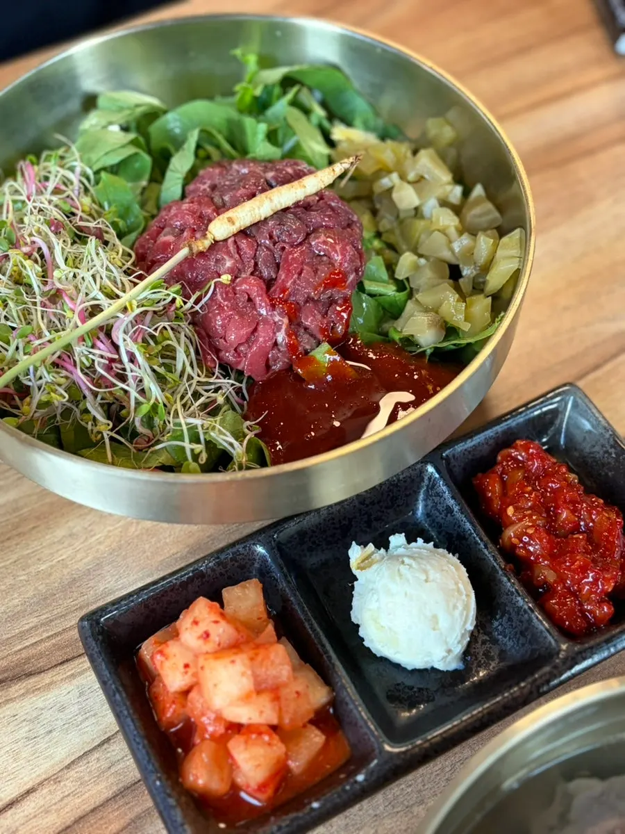 백리곰탕 한우고추장 육회비빔밥