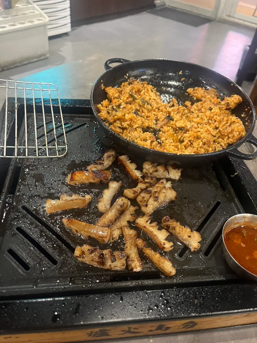 화로에 올린 오동통한 껍데기