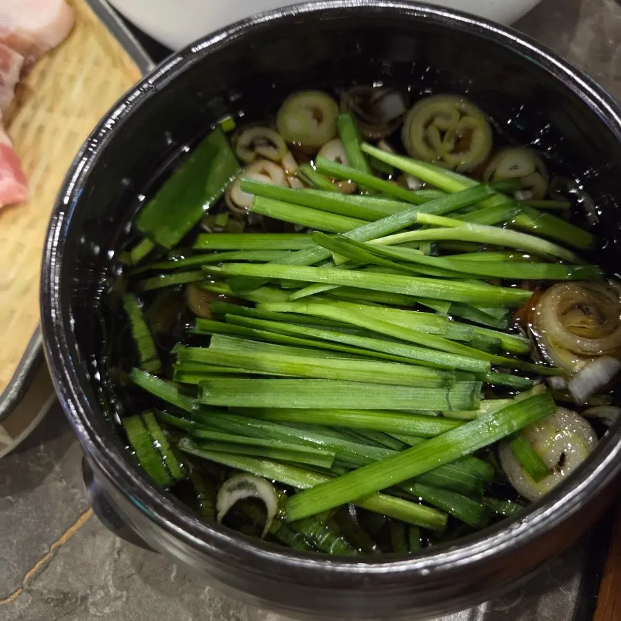 청주식 간장 삼겹살 한 접시