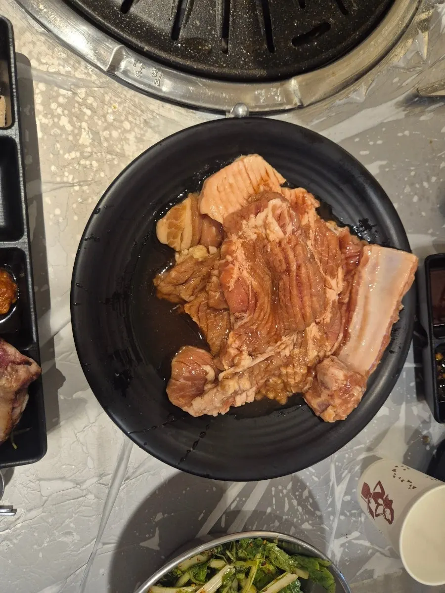 추가 주문한 돼지갈비 500g
