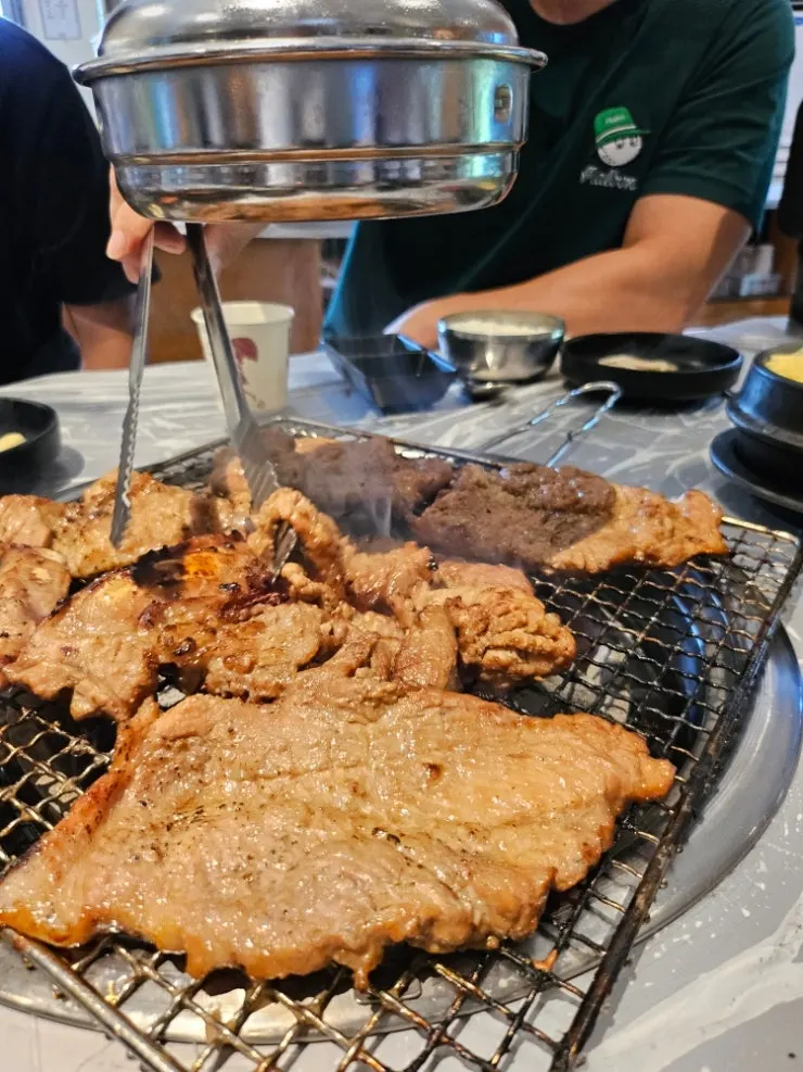 Pork skin grilled over charcoal