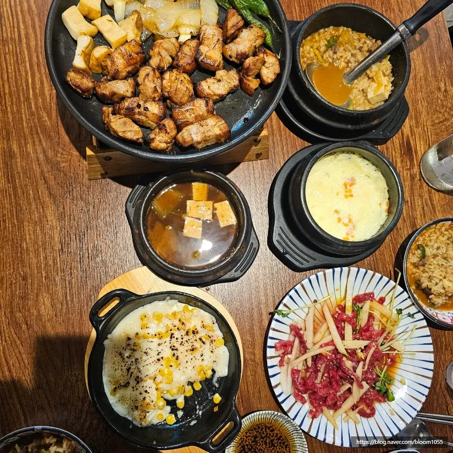 2인 생고기 모둠 세트 상차림