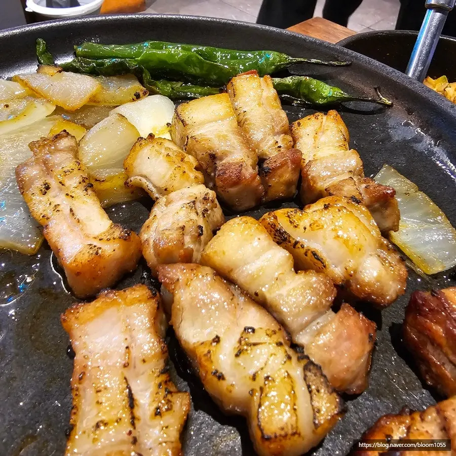 김치찌개 선택 시 무한리필되는 라면사리