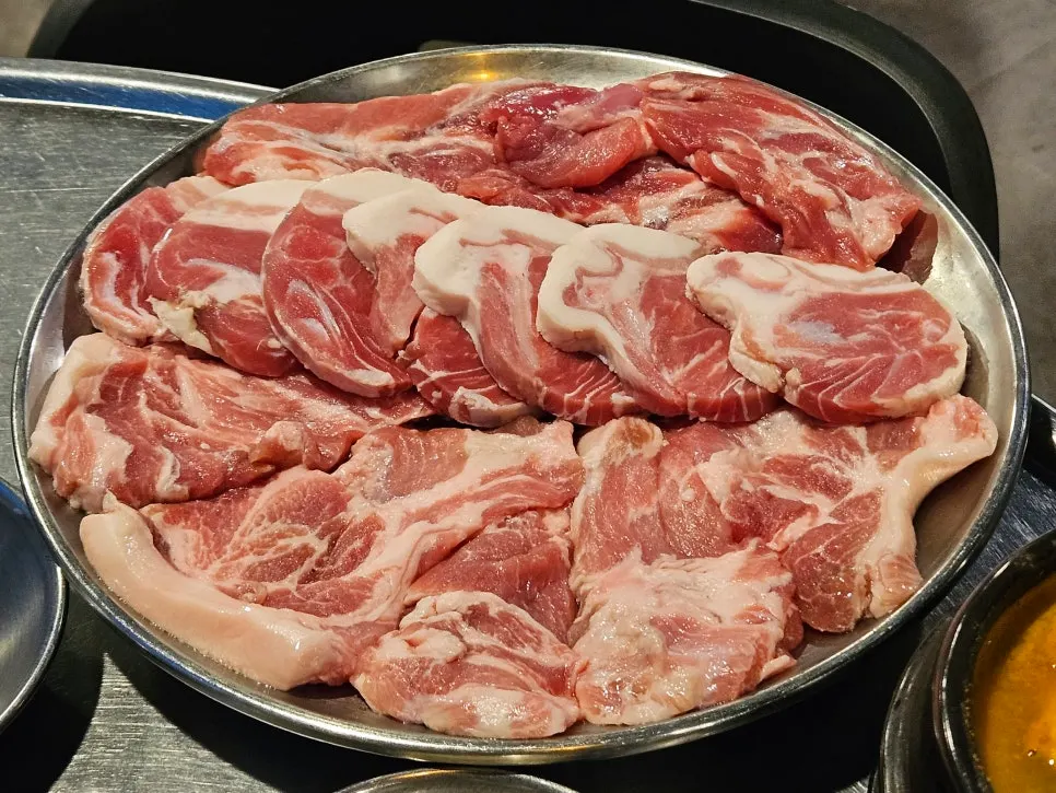 구워지고 있는 제주 특수부위 한판