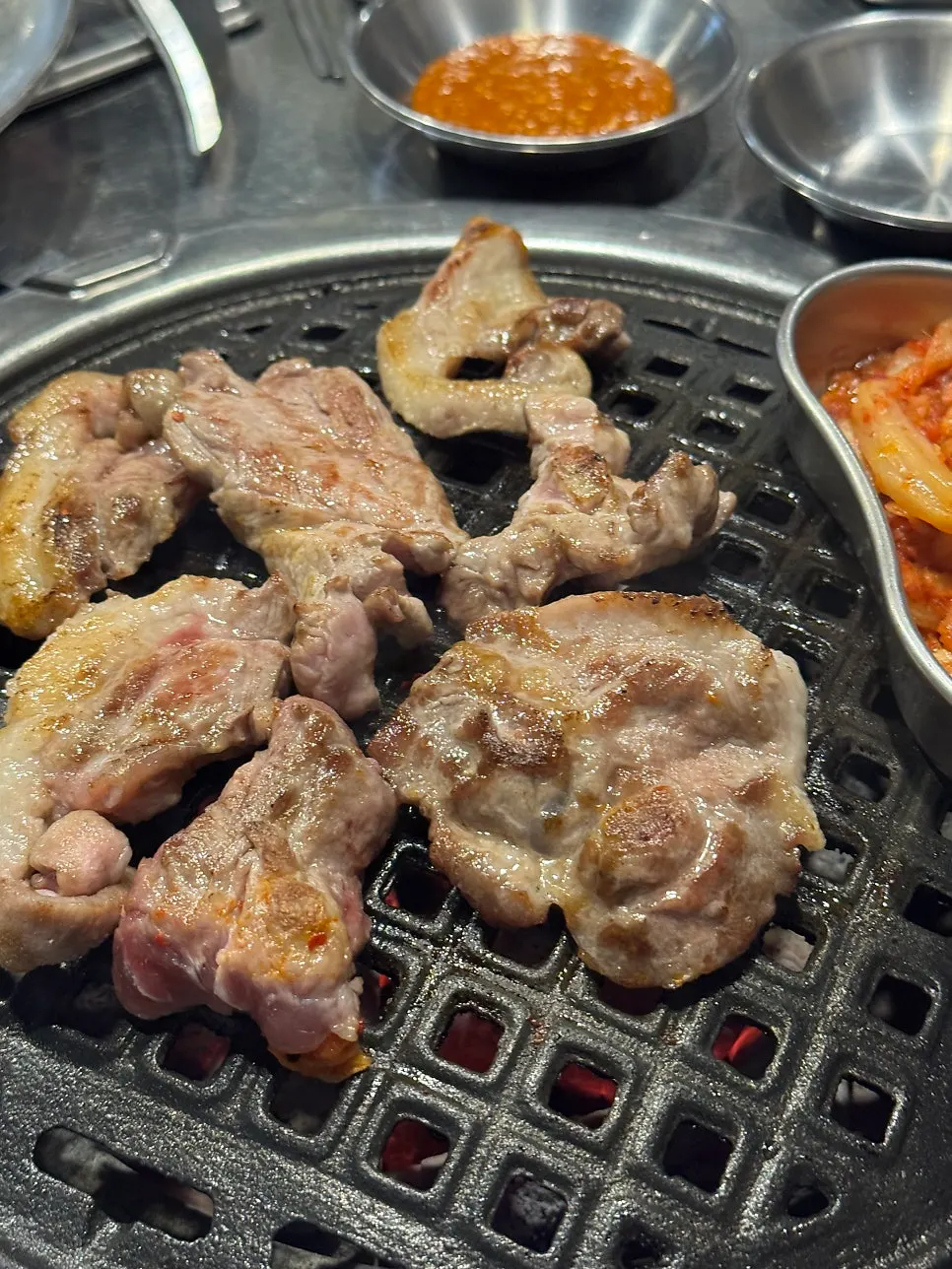 A piece of grilled bbol-hangjeong left uncut