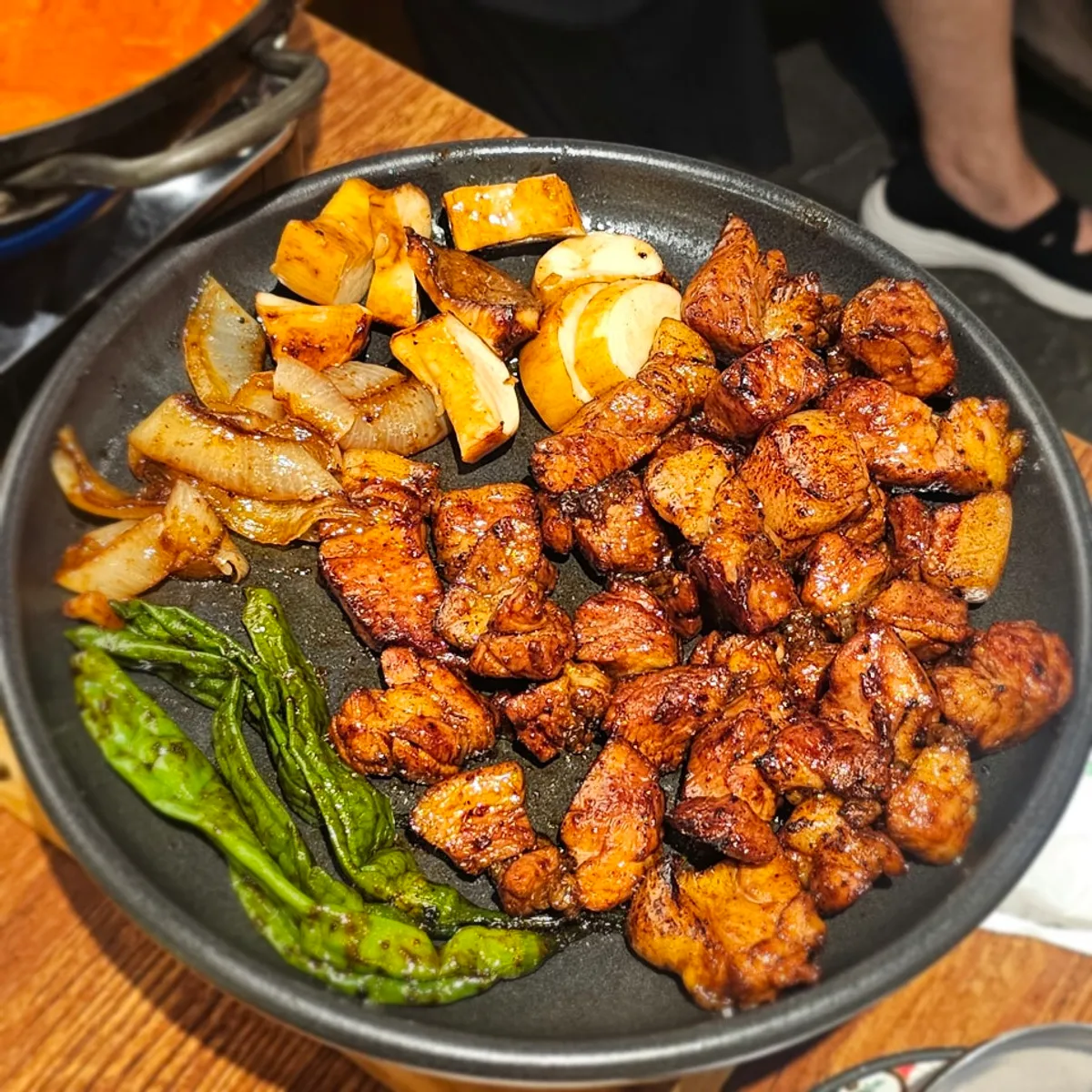 Signature spread of marinated pork BBQ at Baekseok Kkogijip