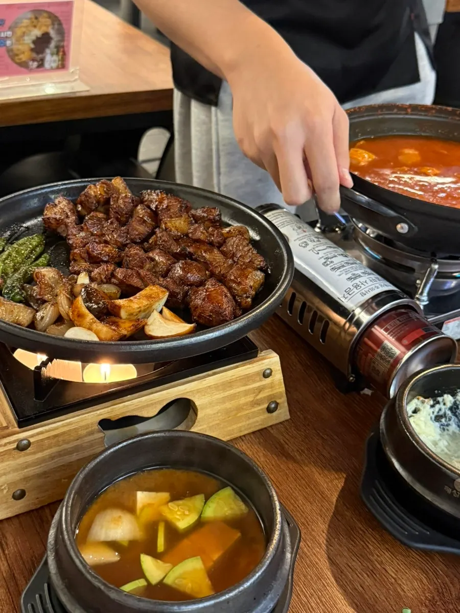 음식을 따뜻하게 유지하는 테이블 미니 화로