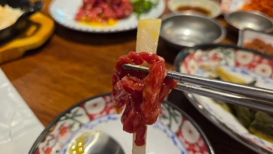 Side dishes accompanying the pork rib set