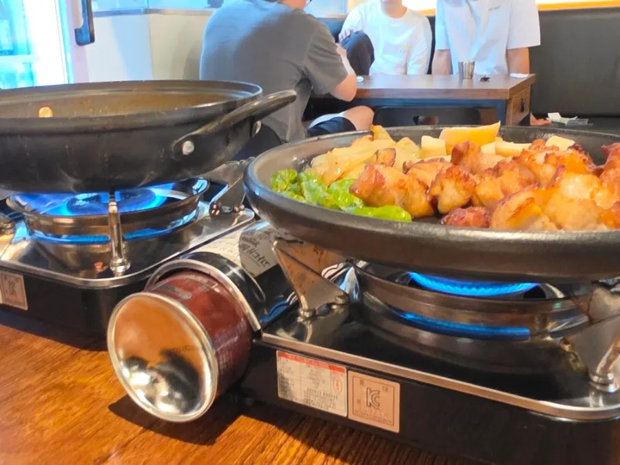 식사를 마친 백석 꼬기집 테이블