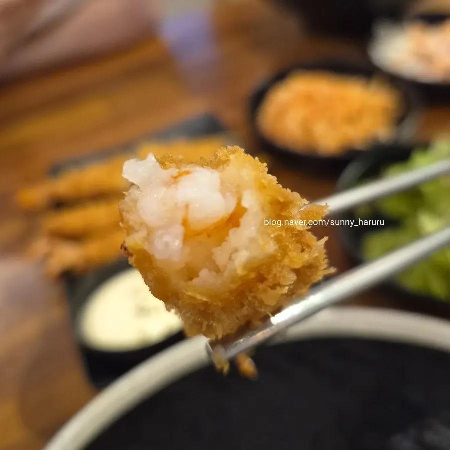 กุ้งทอดเสิร์ฟพร้อมซอสทาร์ทาร์
