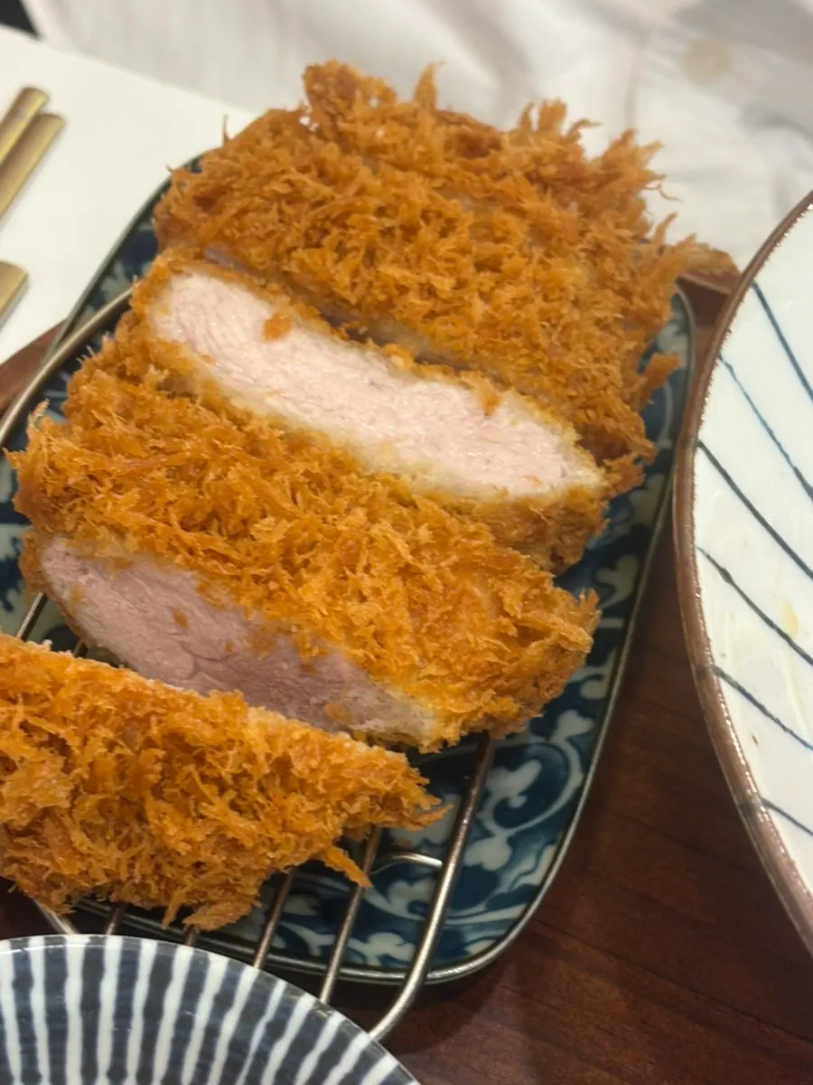 Thick slices of Baek Sojeong tonkatsu