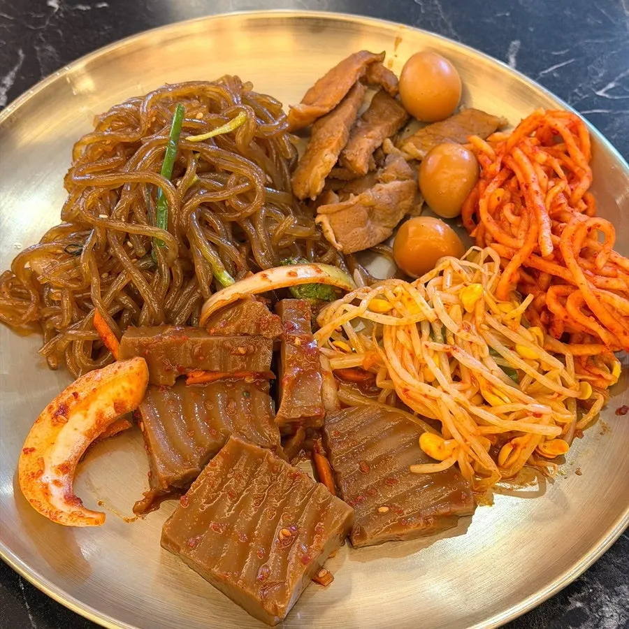 취향껏 담아온 열무김치와 무생채