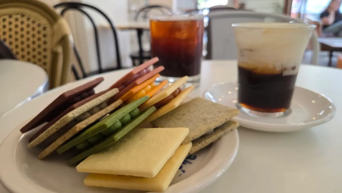 Order of Gangnam Sand set, salted cream coffee, and iced Americano