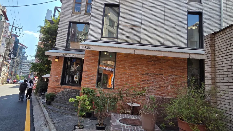 Bakerist Brown building spanning basement level to the third floor