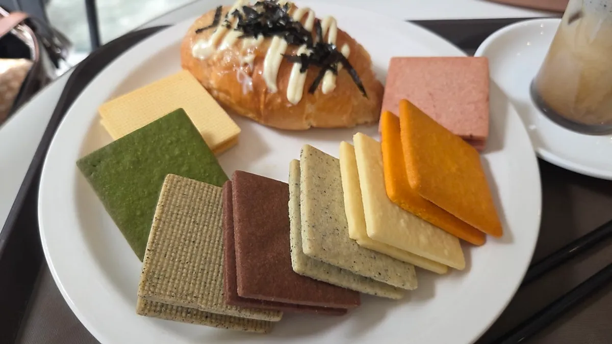 Main photo of Bakerist Brown, a bakery café near Sinnonhyeon Station