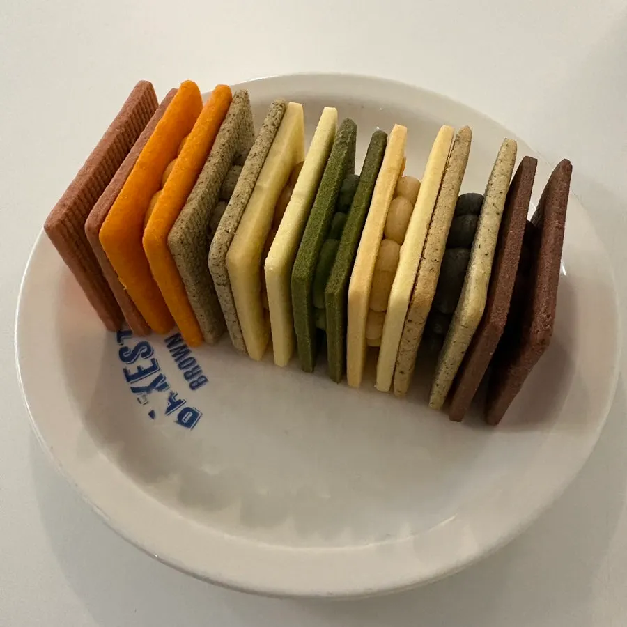 Eight colorful varieties of Gangnam Sand
