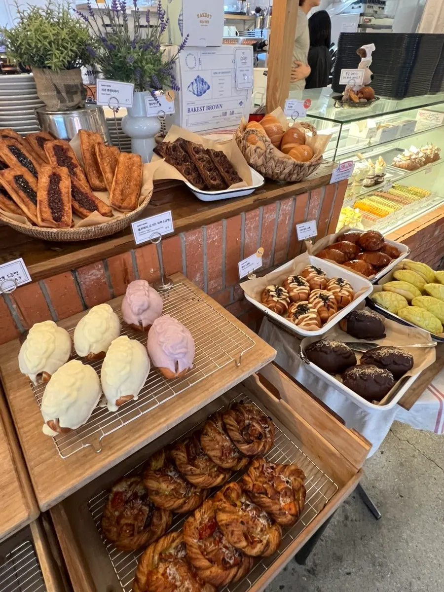 Bread corner featuring wakppu salt bread at Bakerist Brown