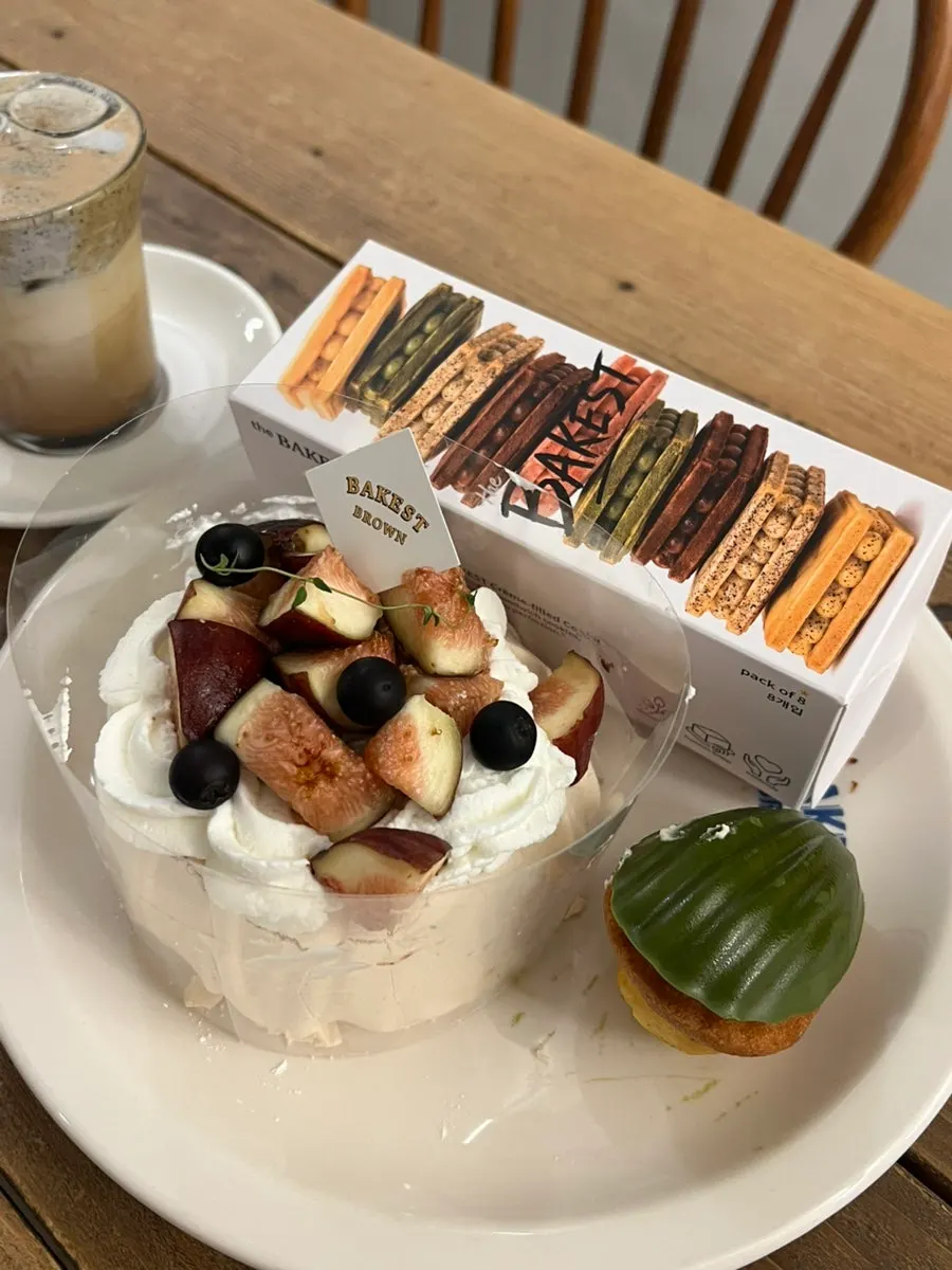 Fig pavlova and matcha madeleine