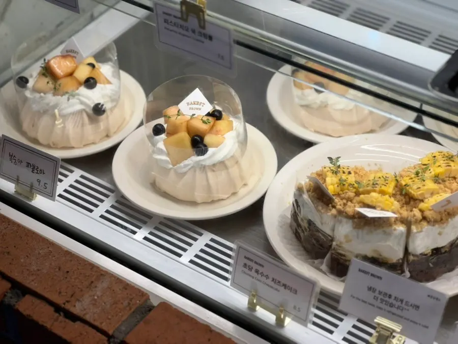 Display of dessert cakes and puddings
