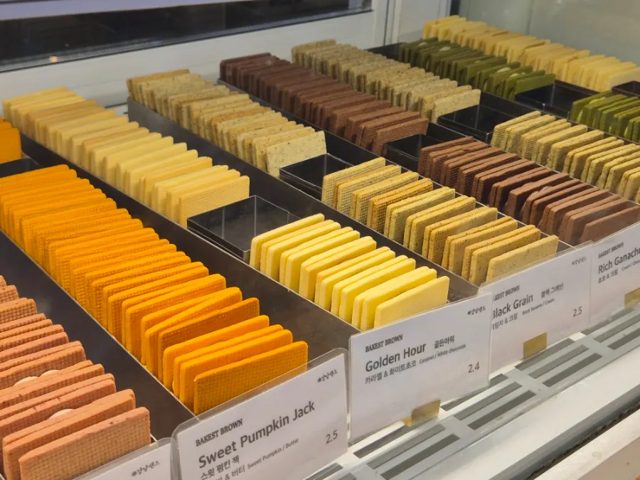 Corner displaying Gangnam Sand for gifting