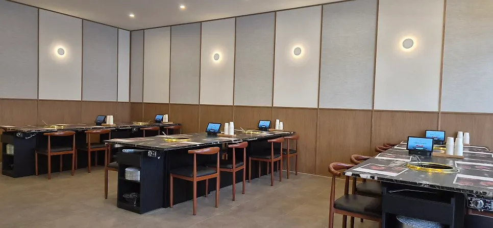 Private room suited for family gatherings