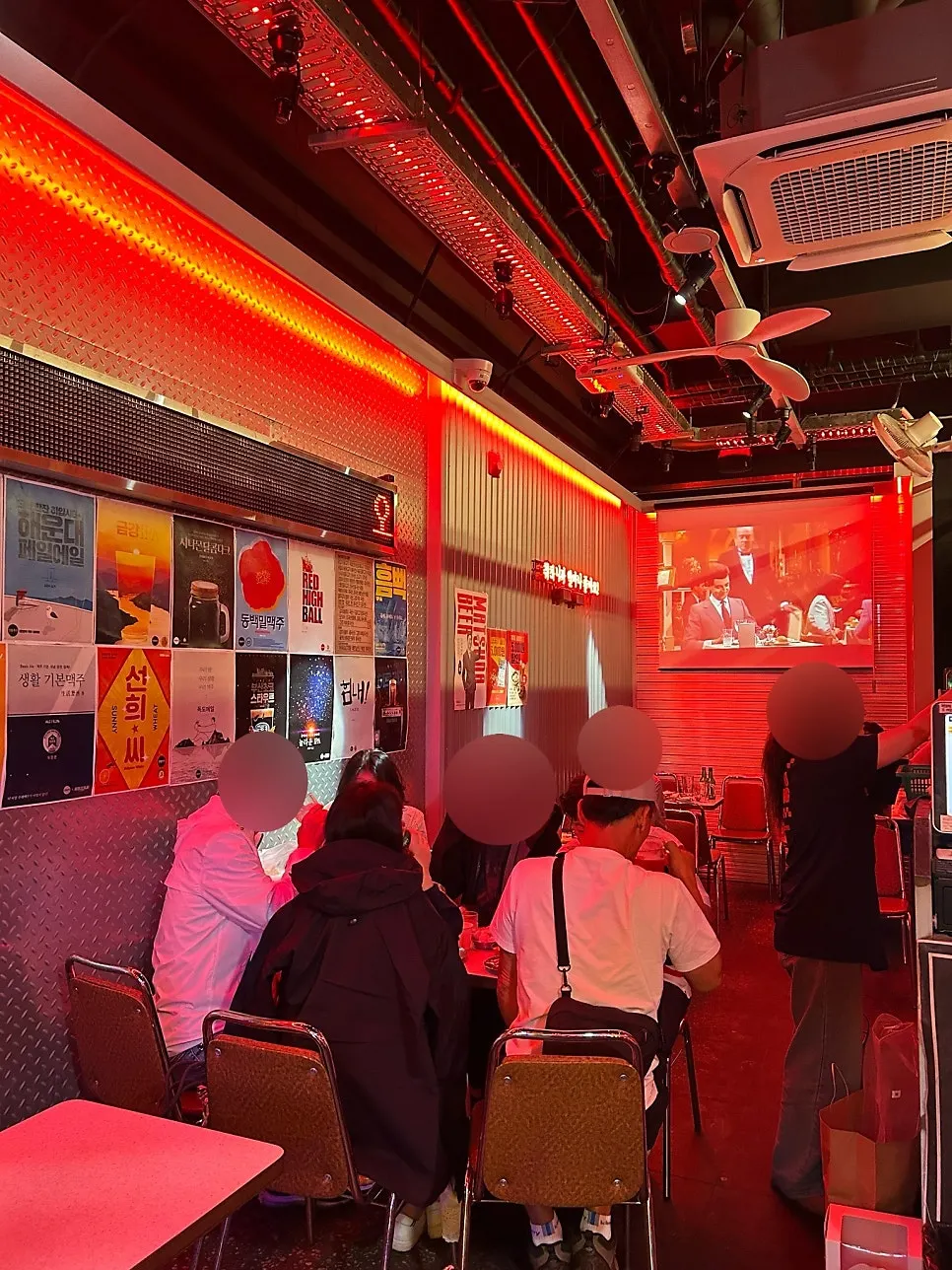 Daily Beer Balsan Station Branch with outdoor tables