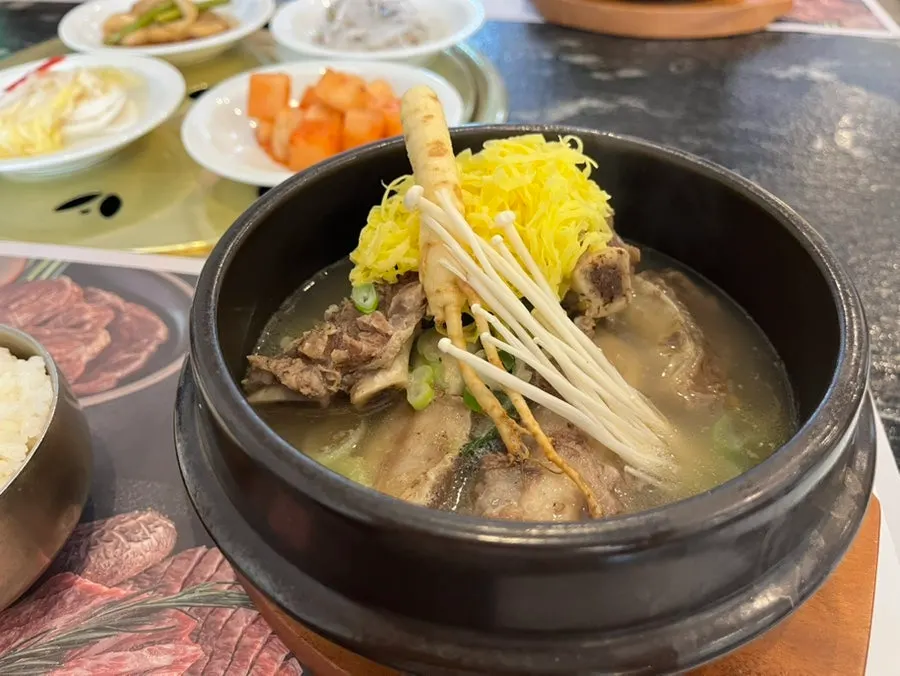 Premium Nourishing Galbitang topped with ginseng