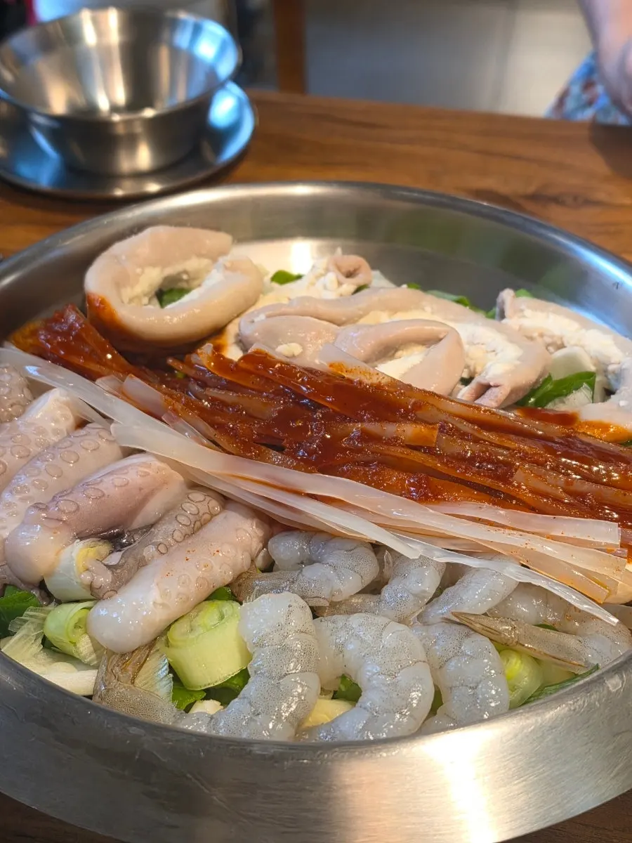 A full spread of beef tripe nakgopsae