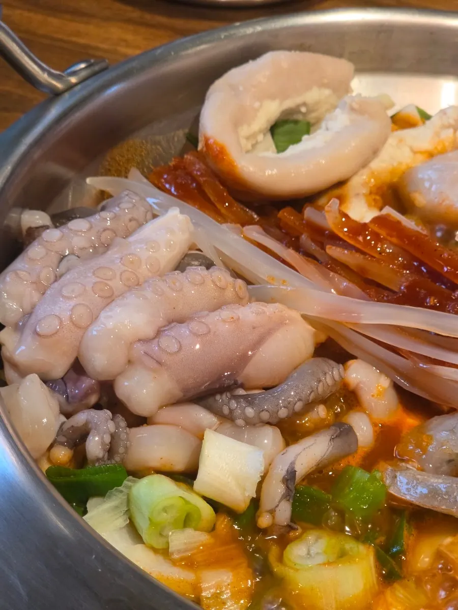 Beef tripe nakgopsae with plump octopus